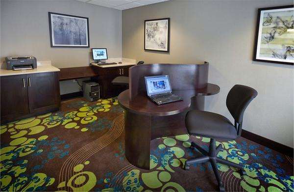 Hampton Inn מבן מתקנים תמונה